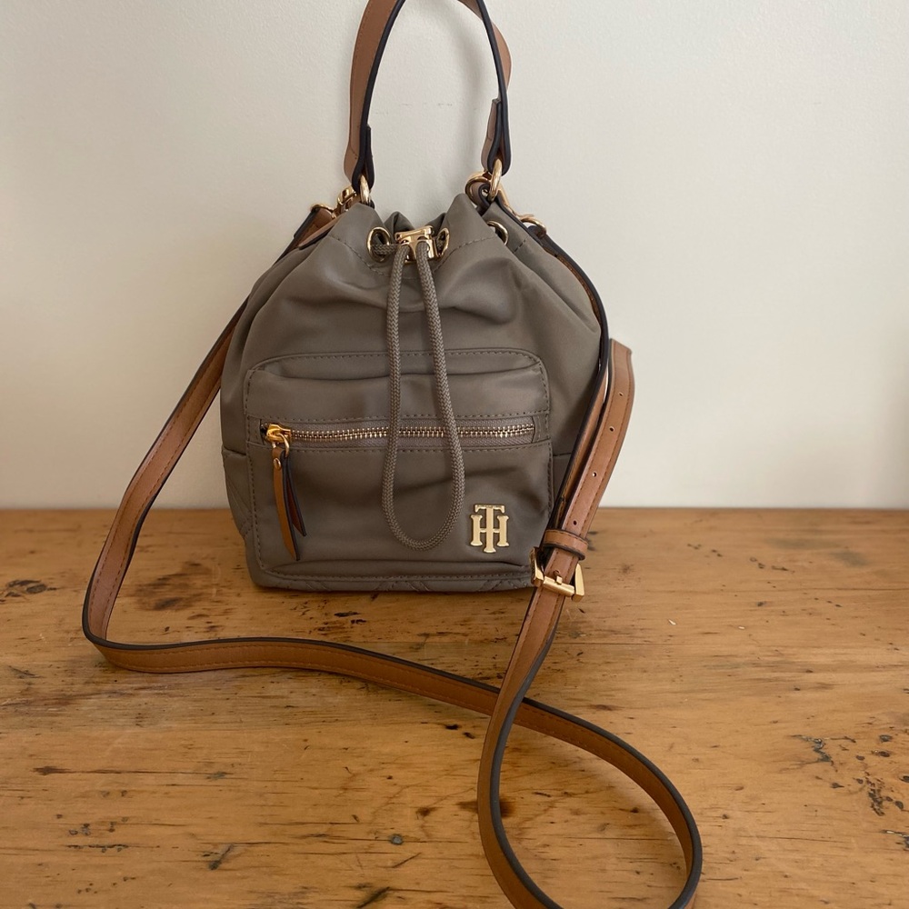 Tommy Hilfiger Grey Bucket Bag